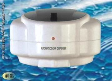 Automatic reaction soap liquid device