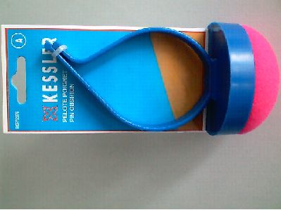 pin chusion blue handle pink spong