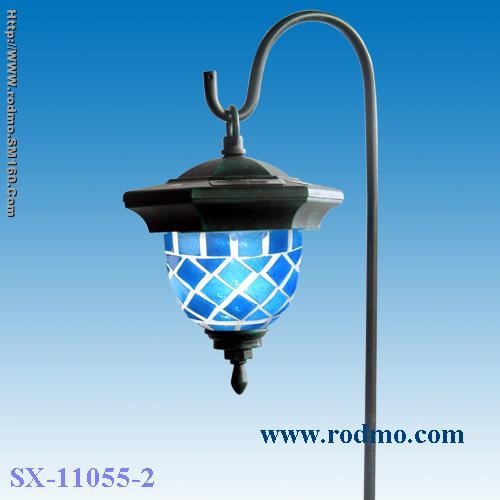 Solar lawn light