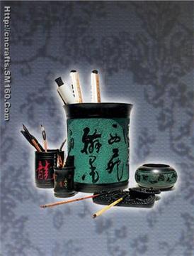 Chinese lacquered pottery