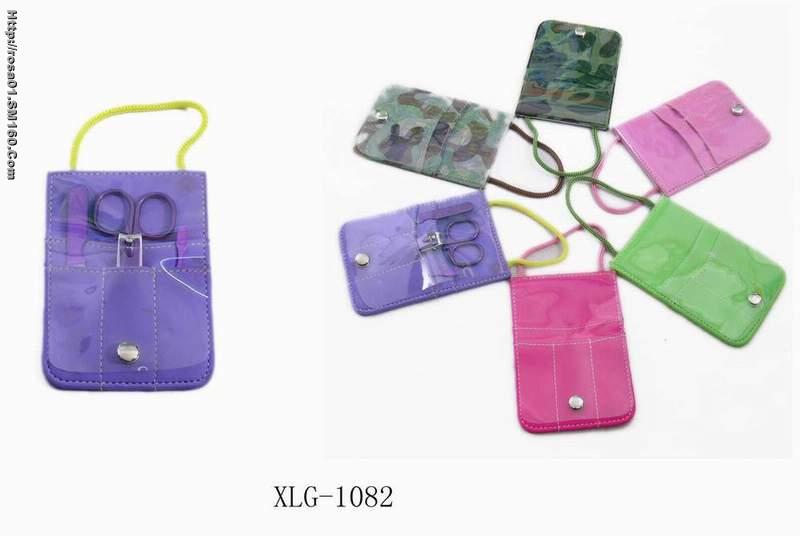 packing of manicure set