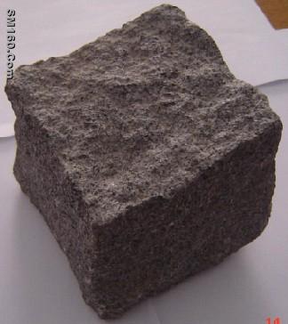 Granite cobble and cube