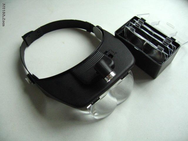 Illuminated head magnifier