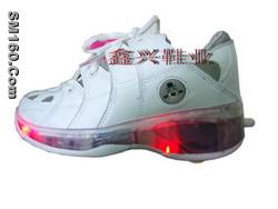 Flashy roller shoes