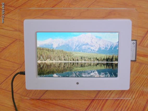 7 inch digital picture frame(NEW)