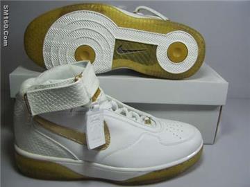 sports  shoes