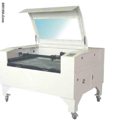 Laser cutting machine