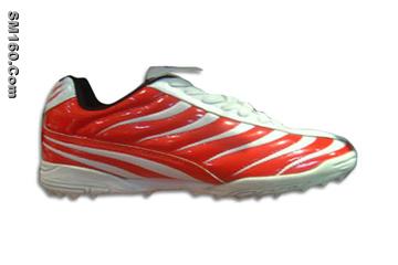 Soccer shoes