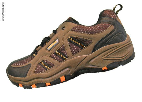 Sporting shoes