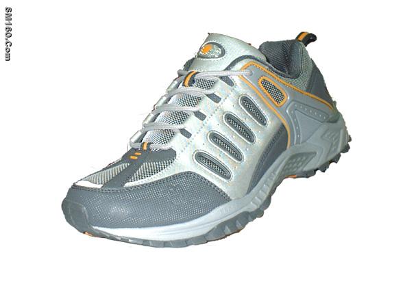 Sporting shoes