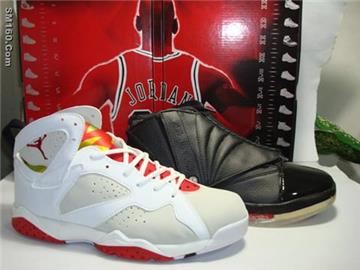 sell nike jordan shoes/clothes/T-shirt/bags/Hats/watch.