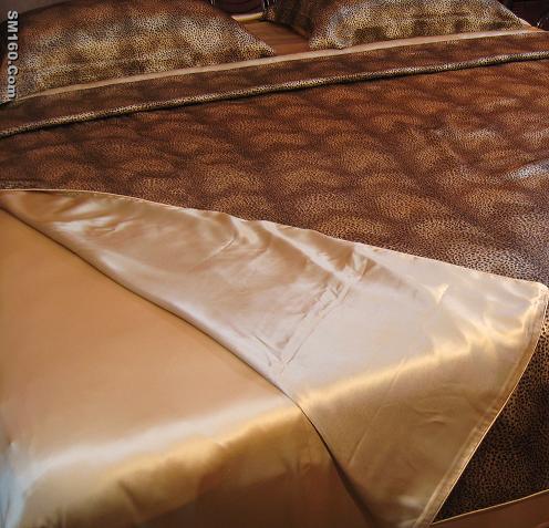 silk bedsheet and silk quilt cover