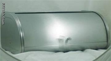 Stainless steel bread box 