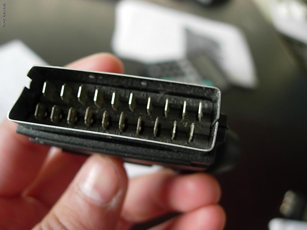 CATV connector