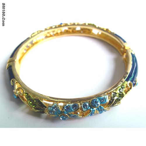 enchased craft bracelet