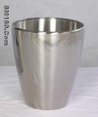 Ice bucket