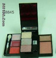 Make up kit