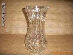 clear glass vase