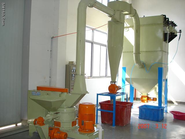 feedstuff  pulverizer, comminutor,feed grinder, fodder crusher