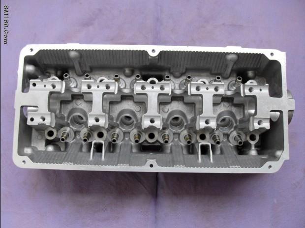 4G18 Cylinder Head