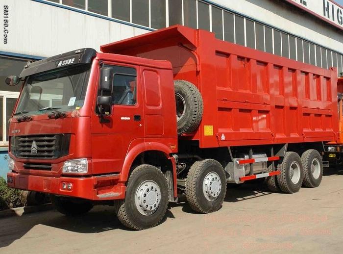 SINOTRUK HOWO DUMP TRUCK AND PARTS
