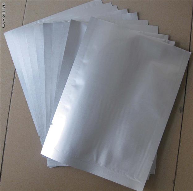 Cinnamaldehyde diethyl acetal