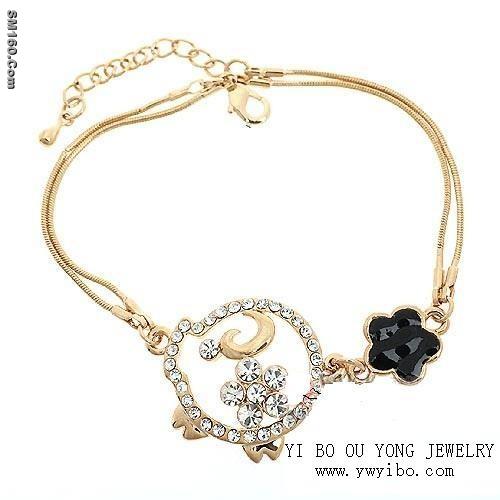 Korean fationable  lovely bracelets