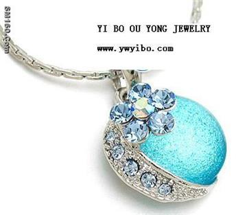 Very Luxuriant Necklaces