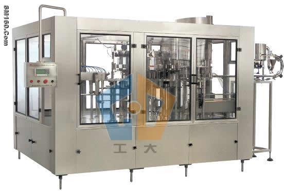Isobaric filling capping 3-in-1 machine