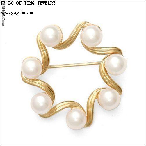 Luxurious  Pearl   Bracelets