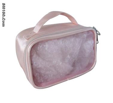 Cosmetic bag