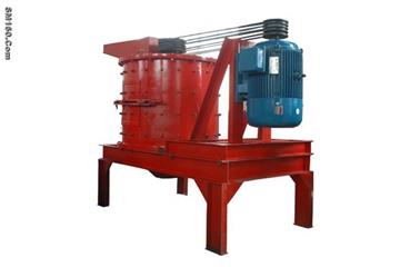 Simple structure combination crusher