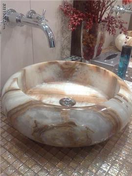 Marble bathtub