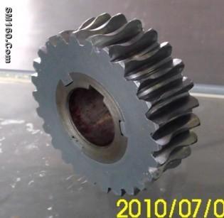 Supply abrasion resistant worm and worm gear