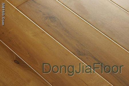 China pine laminate flooring manufacturer