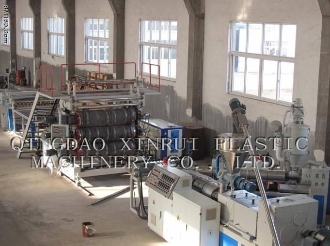Plastic formwork extrusion line.