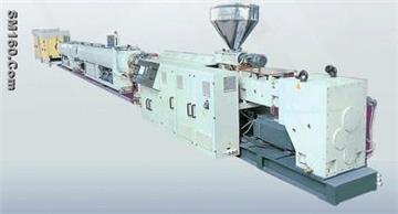 PVC pipe extruding machine
