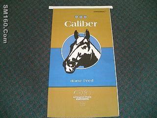 supply animal feed bag (26B)