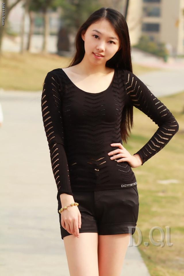 New style, hollowed, knitted blouse