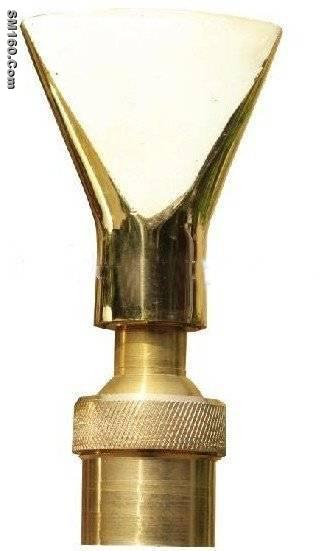 Fan-shaped fountain nozzle