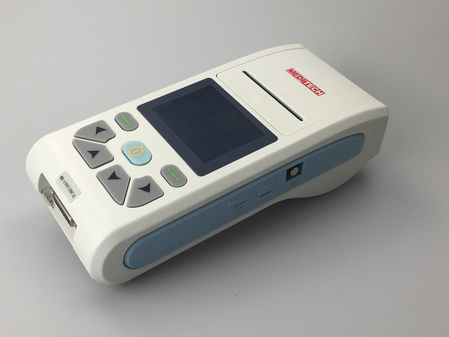 Handheld 12-Lead Electrocardiograph, Meditech EKG101t Ce Certificate Approved