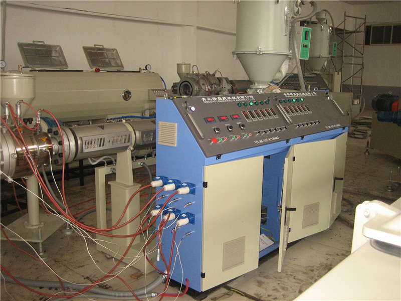 PE/PPR water supply pipe production line