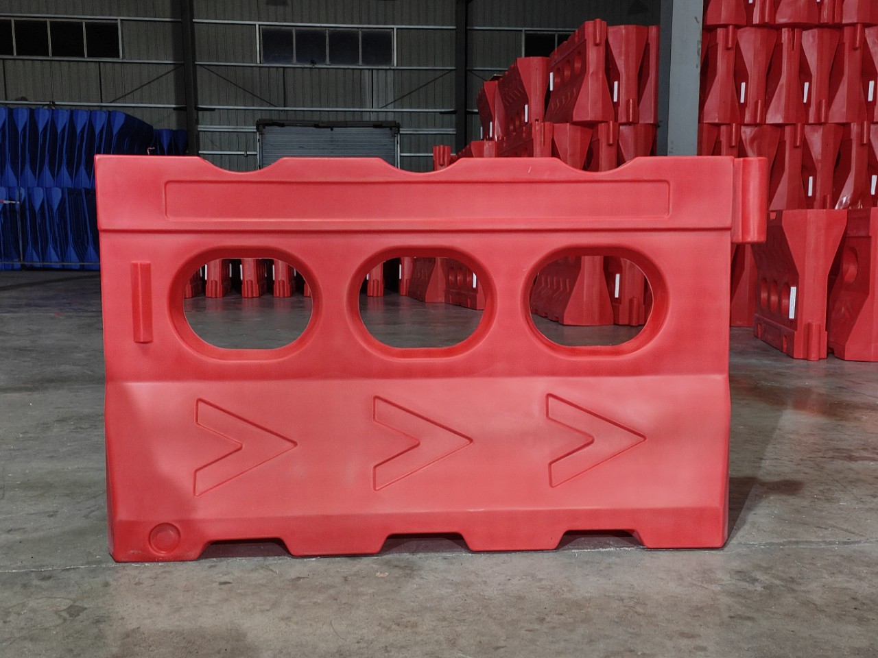 YOUGE factoryOEM Rotational molds Traffic water horse high speed anti-collision bucket