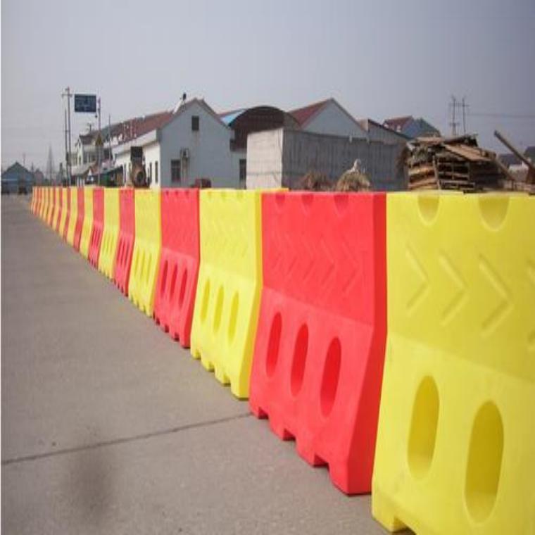 YOUGE factoryOEM Rotational molds Traffic water horse high speed anti-collision bucket