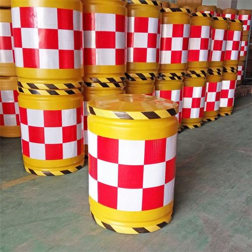 rotomold supplier Road safety barrel rotomolded mouldings
