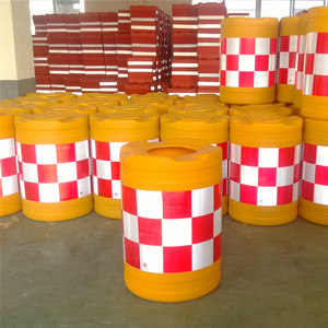 rotomold supplier Road safety barrel rotomolded mouldings