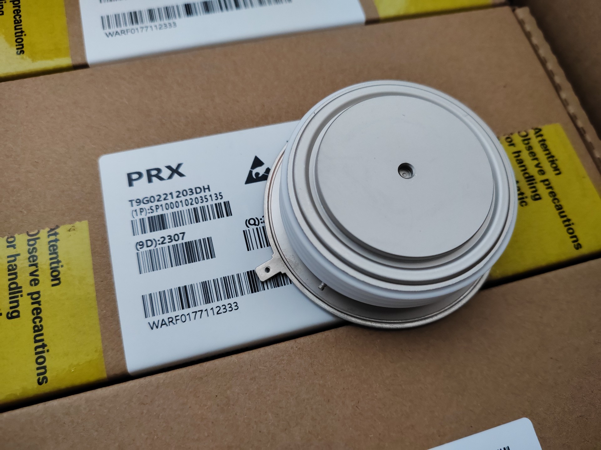 Selling thyristors and rectifier modules,The model is TBKC651203DH