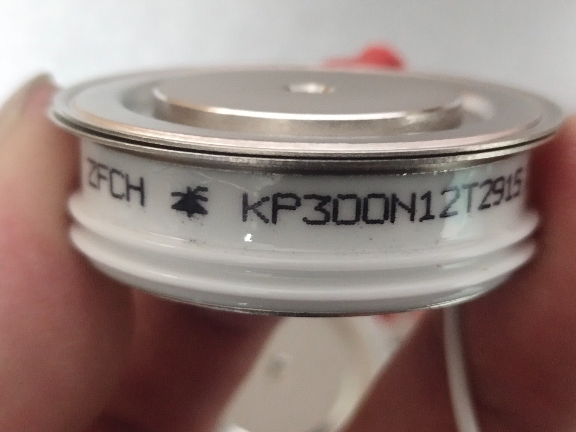 Selling thyristors and rectifier modules,The model is KP1500-1238