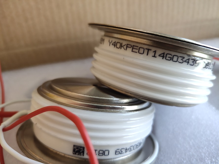 Selling thyristors and rectifier modules,The model is Y70KPET20H00001
