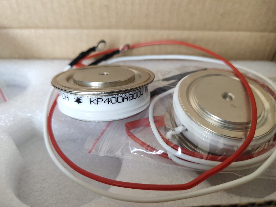 Selling thyristors and rectifier modules,The model is MTQ1002240L